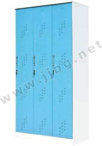 點(diǎn)擊查看商品:圓邊三門更衣柜